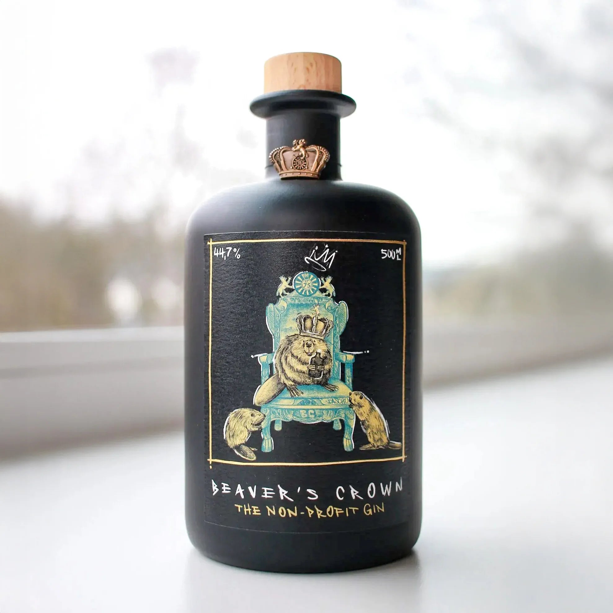 Beaver’s Crown Gin with Pin – Round-Table-Edition